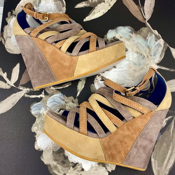 NWOB Valentina Rangoni Frenze Gloria Suede Platform Wedge Sandals Size 7. - Picture 4 of 10